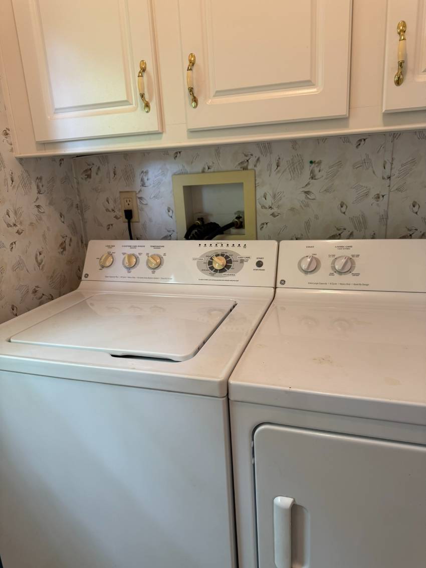 105 Bougenvilea Terrace a Parrish, FL Mobile or Manufactured Home for Sale